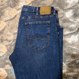 American Eagle Outfitters Men's Dark Blue Jeans